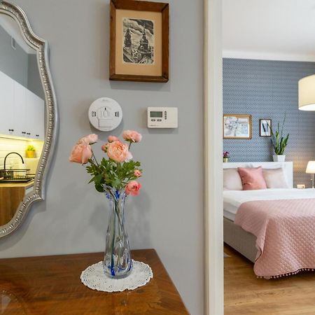 Smile Apartments Center Krakow Old Town Luaran gambar