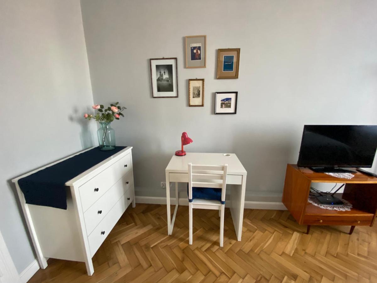Smile Apartments Center Krakow Old Town Luaran gambar